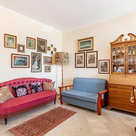 Guesthost - Bella Vista With Seaview Balcony