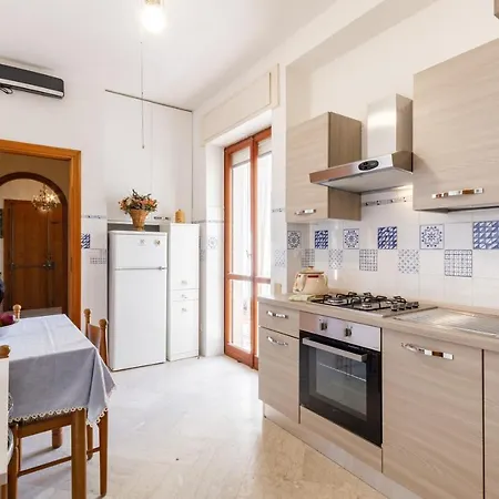 Bella Vista With Seaview Balcony Apartamento *