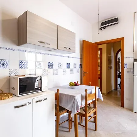 Bella Vista With Seaview Balcony *