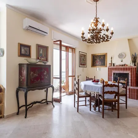 Guesthost - Bella Vista With Seaview Balcony * Otranto