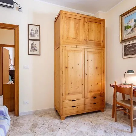 Bella Vista With Seaview Balcony Daire