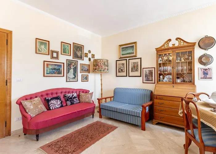 Guesthost - Bella Vista With Seaview Balcony