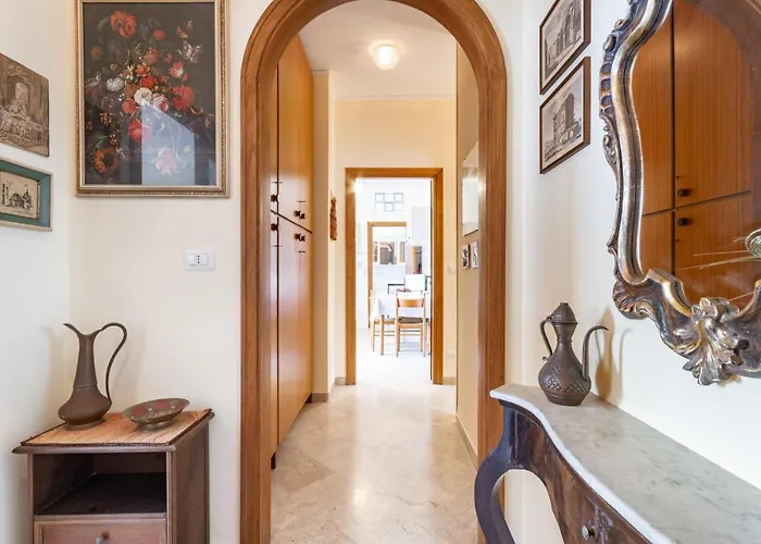 Guesthost - Bella Vista With Seaview Balcony شقة أوترانتو